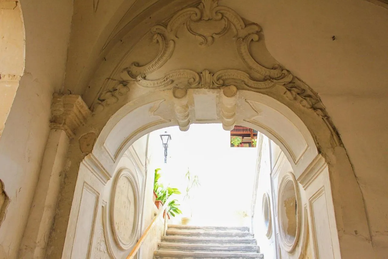 B&B Palazzo Sambiasi Lecce 3*,