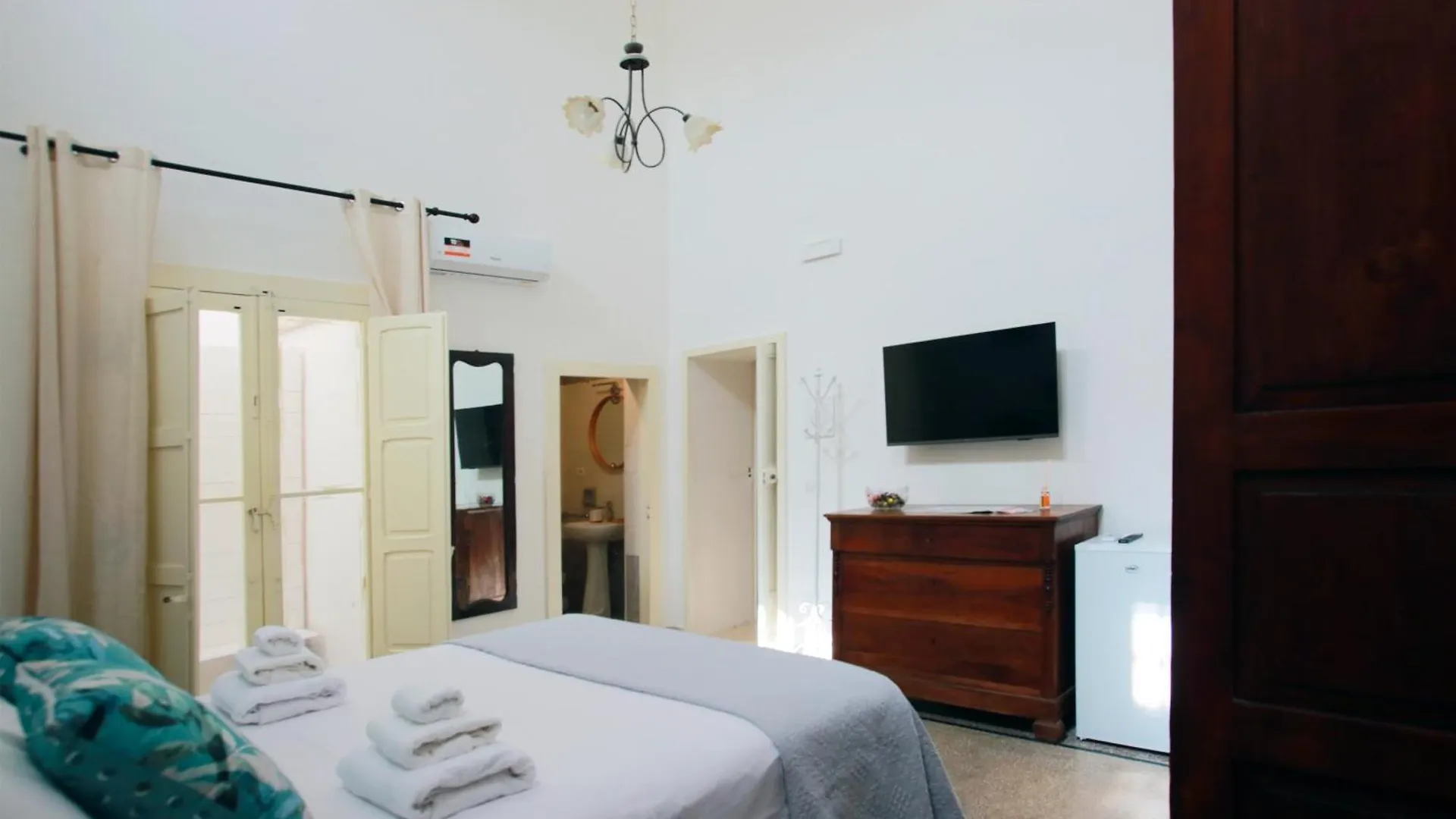 *** Frühstückspension B&B Palazzo Sambiasi Lecce Italien